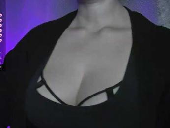 MamaKoska webcam model stream image