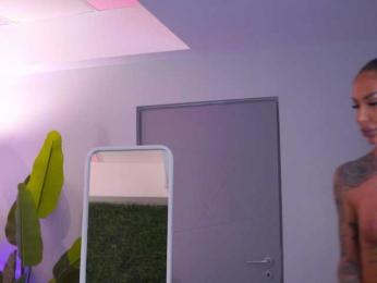 RaquelleVon webcam model stream image