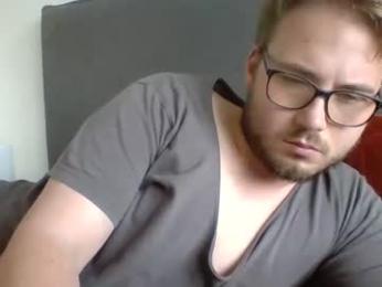 iwantfucknow webcam model stream image