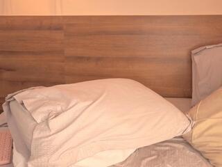 Zara Bliss webcam model stream image