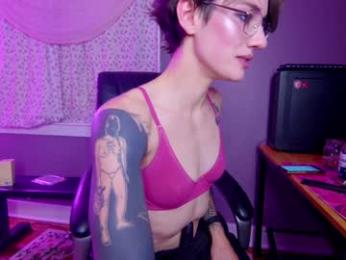 aynmarie webcam model stream image