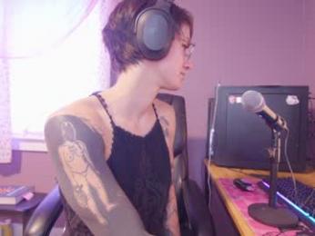 aynmarie webcam model stream image