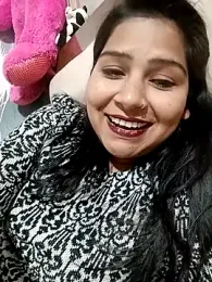 urvashi01224 webcam stripchat model stream image