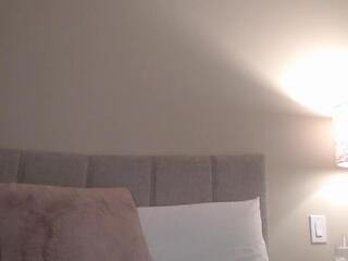 Ayla Lynn webcam model stream image