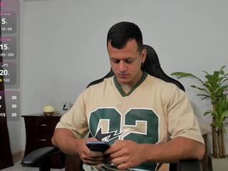 Thiago Towers webcam model stream image