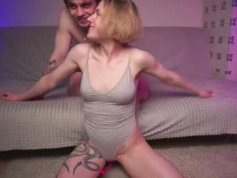 roxannabrik webcam model stream image