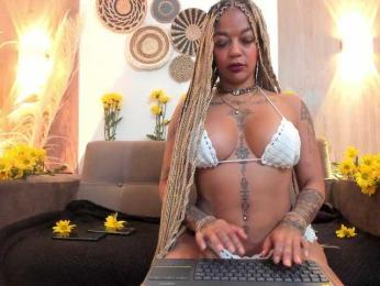 Kenyaaaa webcam model stream image