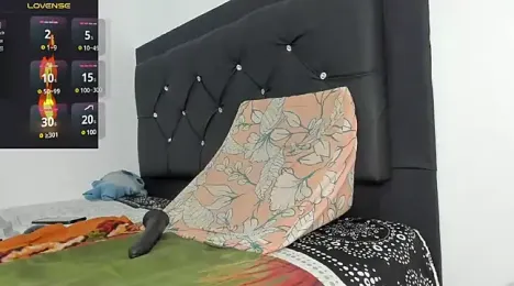 santi_brown webcam model stream image