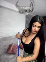 Issane_Peru webcam model stream image