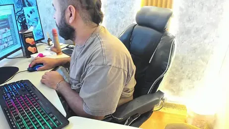 max_river_ webcam model stream image