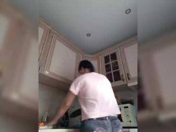 Zlykaa webcam model stream image