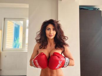 LisaBonna webcam model stream image