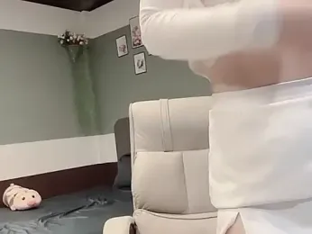 Eva-Public webcam stripchat model stream image