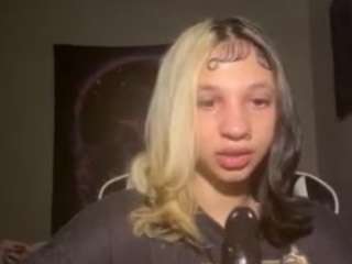 universethadon webcam model stream image