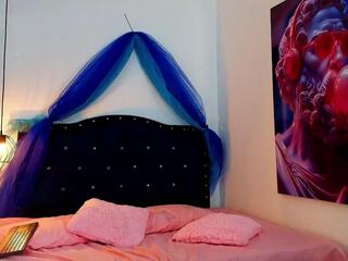 Zara Rousse webcam model stream image