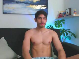 Tyler Lions webcam model stream image