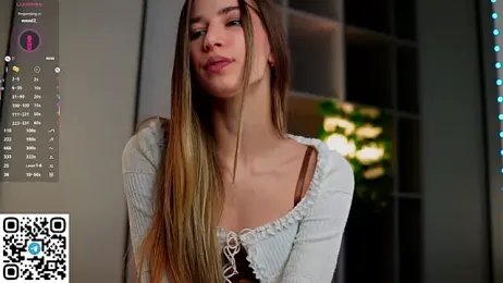 Quinavelle webcam model stream image