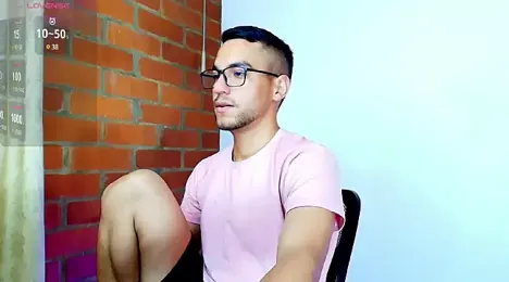 Leandro_valenzuela webcam stripchat model stream image