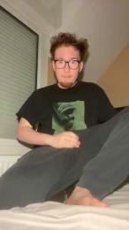 Enzohot281 webcam model stream image