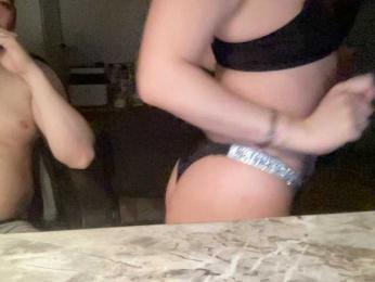 Twinlovers webcam bongacams model stream image