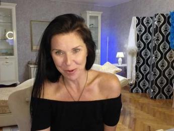 LinaaJoy webcam model stream image