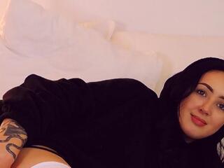 Zoe Niickels webcam model stream image