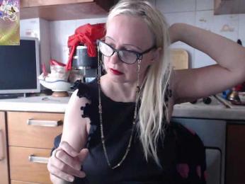 martachatte19 webcam model stream image