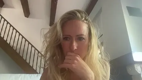 Emmy_frenchie webcam stripchat model stream image