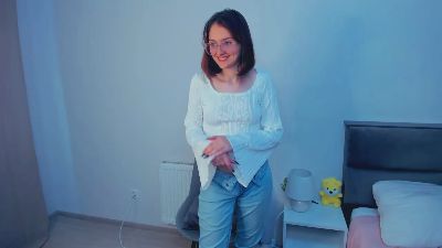 MaeganVanderloo webcam model stream image