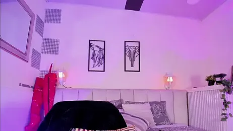 queen_satin webcam model stream image