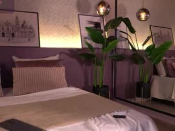 ellediane webcam model stream image