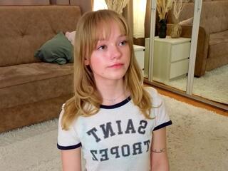 Frederica Koehring webcam model stream image