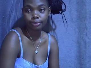 sweet-roxxy webcam model stream image