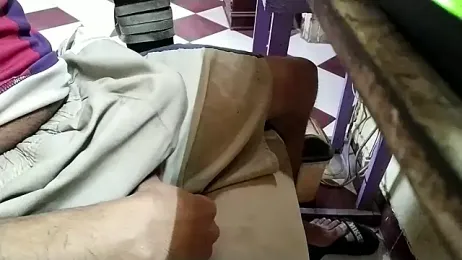 growing20yo webcam model stream image