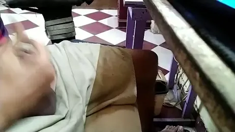 growing20yo webcam model stream image