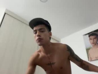 russell_adams_ webcam model stream image