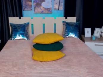 evarey_ webcam model stream image