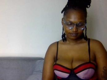 Prettysmilesss webcam model stream image