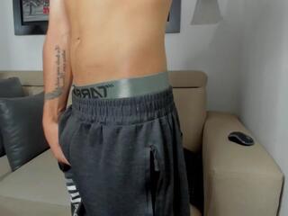 Derik Dixon webcam model stream image