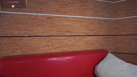 OnaZiroge webcam model stream image