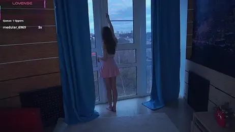 OnaZiroge webcam model stream image