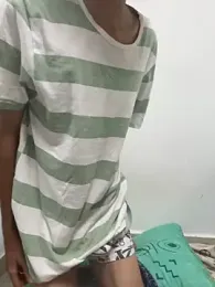 Max_Rain webcam stripchat model stream image