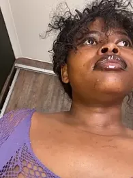 DiamondGoddes webcam model stream image