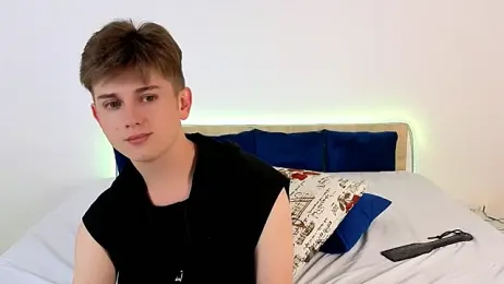 Miless_Cooper webcam model stream image