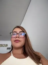 sara_calderon webcam model stream image