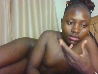 Naughtyqueen001 webcam bongacams model stream image