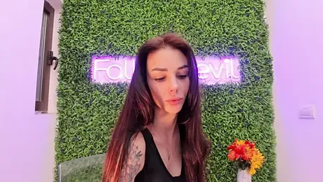 realhotfallingdevil webcam model stream image