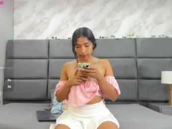 hanna_lens webcam model stream image