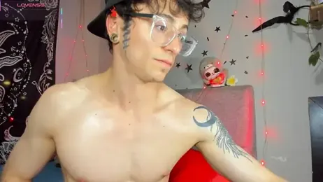 puepleholly webcam stripchat model stream image