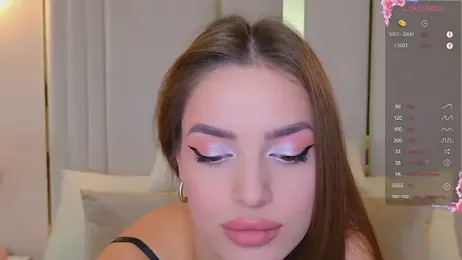 BellaHalles webcam model stream image